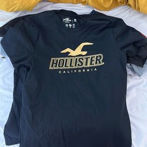Hollister Graphic Tee